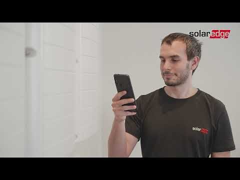 Mettre en service l'onduleur : Onduleur triphasé SolarEdge avec technologie Synergy | France