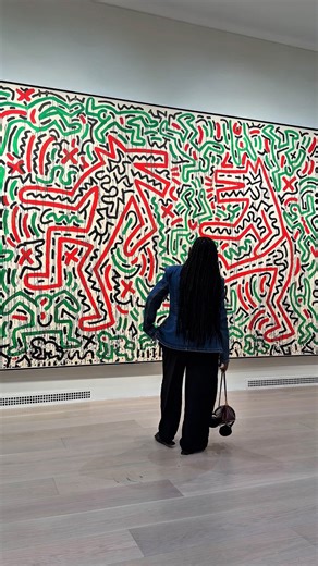 MARTINA | New York City Activities | Hotels | Restaurants on Instagram: "Free Exhibition In New York City To Check Out Right Now Now On Display at @levygorvydayan : “Downtown/Uptown: New York in the Eighties” 🖼️ Levy Gorvy Dayan is a stunning historic townhouse turned multi-level art gallery and their current exhibition takes you on an artistic journey to experience a powerful look at one of the most creative decades in NYC’s history. This free exhibition brings together an incredible lineup of