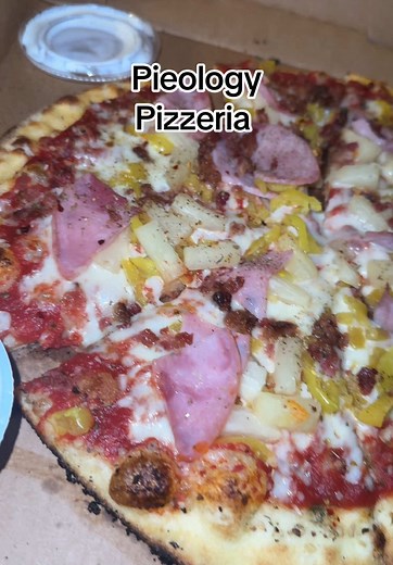 The Hottest Pizza in the World: Pieology Pizzeria