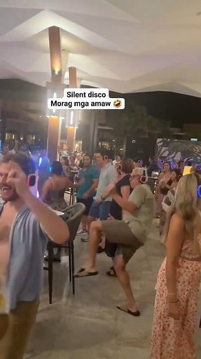 Silent disco, murag mga tala😆😅 #fbreelsfypシ゚ #fypviralシ #trendingreel #funnyreels #ForEntertainmentPurposesOnly #goodvibes | Resty Ediong