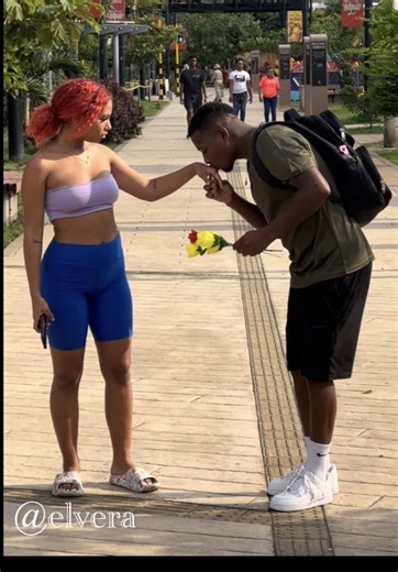 😍Roses for the Queens🥹😍😍