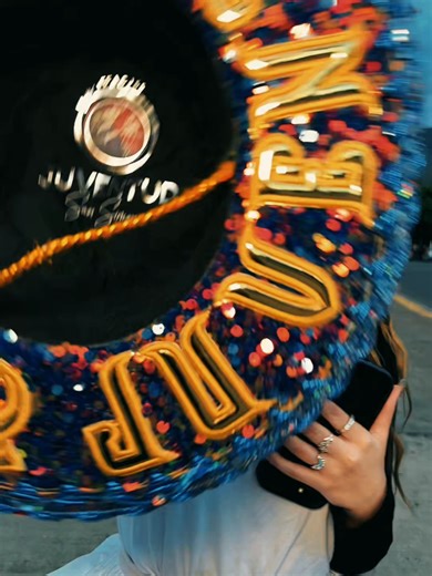 ✨inscripciones abiertas para nuevos integrantes, rumbo a Urkupiña 2026. Comunícate hoy y completa tu formulario de postulacion para vivir una experiencia única juntos en nuestros 10 años de vida, aprende a bailar desde cero con los mejores. ✅𝗣𝗥𝗜𝗠𝗘𝗥 𝗘𝗡𝗦𝗔𝗬𝗢 𝗡𝗨𝗘𝗩𝗢𝗦 𝗣𝗢𝗦𝗧𝗨𝗟𝗔𝗡𝗧𝗘𝗦: 📍Lugar: Plaza de Las Banderas/Sector cercano a la fuente 🗺️Google Maps: bit.ly/3MvKutZ 🗓️Día: sábado 21 de marzo 🕣Horario: 16:30 p.m. 📲 𝗪𝗛𝗔𝗧𝗦𝗔𝗣𝗣: 76428622 📲 (https://wa.me/591764286