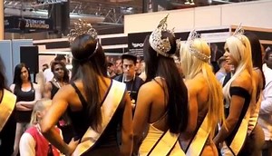 WBFF Pro Divas rocking Bodypower earlier today, as a curtain raiser to tonight's spectacular WBFF and Fashion event here in Birmingham NEC. Our divas answered questions from competitors and fans, wowing the packed crowds at the Expo. Stand by for an amazing show tonight - good luck to everyone. Register : http://register.wbffshows.com/ Web: http://wbffshows.com/ Nutrition & Training: http://bit.ly/1yK0xcd #sexy #fit #fashion #fitness #glamour #sport #diva #beauty #bikini #model #dillett #elegant