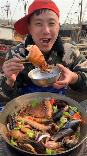 6.6K views · 206 reactions | Fishing village cuisine #amthuclangchai #amthuclangchai #food #seafood#food #asmr #eat #mukbang #foodie #fyp | Mukbangeatingfood | Facebook