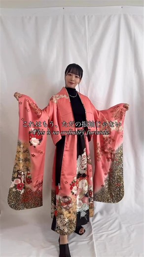 K'FORWARD on Instagram: "Two piece sets👘 (Vintage Furisode Upcycled) Unisex Freesize ¥162,800(tax in) Model 156cm With the resumption of EMS from Japan, we have started overseas sales. We look forward to meeting you from all over the world！ Visit our online shop @kforward_kimonoremake ---------------------------------------- 『振袖』をリメイクしたセットアップ。 華やかな牡丹や菊が描かれた振袖をベースに、 留袖の黒が全体を引き締めるコントラストデザイン。 上品な艶と奥行きのある色彩が、 伝統の美しさを現代に映し出します。 また、ジャケットの内側には着物の帯を張り合わせており、 存在感のある仕上がりとなっています。 パーティーや成人式・卒業式などのフォーマルな場はも