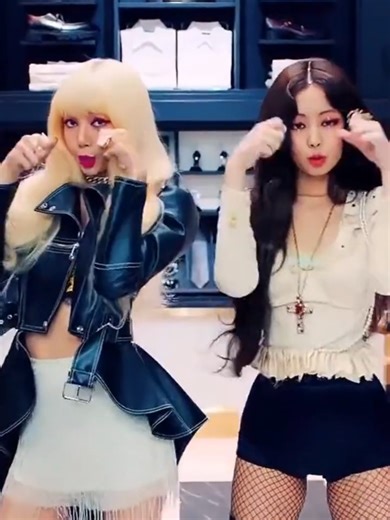 #lisamanobal#jenniekim#blackpink#rosépark#jisookim#killthislove#killthisloveblakpink#kpopfyp#blackpinkinyourarea
