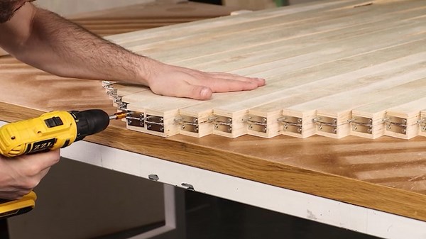 DIY Your Own Foldable Table