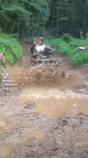 泥んこバギー体験を堪能しよう！