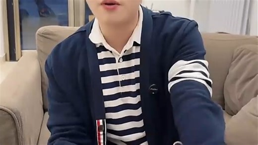 智能学习助手，精准解析难题助力成绩提升，覆盖各科重点难点，结合生活场景灵活应用，让学习更高效。