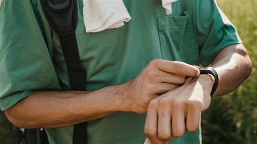 A new AI tool could detect heart disease using a smartwatch – here's how it works