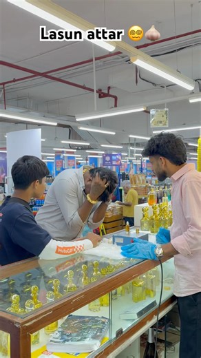 Lasun Attar 🧄😵‍💫 prank gone wrong 😭 #trending #shorts #catchysmells #itmaaz #prank #perfume