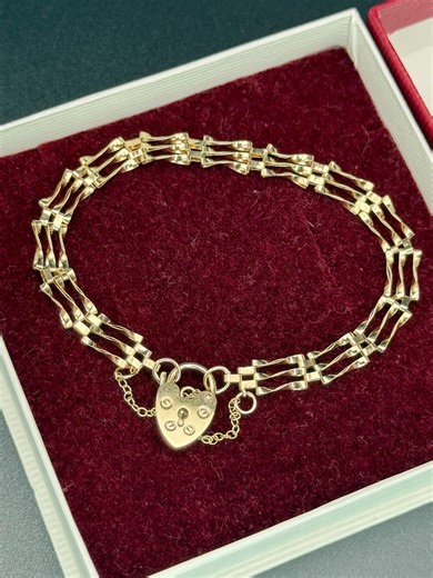 Vintage 9ct Gold Padlock Bracelet Gate 375 Solid Gold Hallmarked for Women Ladies Attractive Statement Gift Birthday Wedding Cocktail Dress - Etsy Ireland