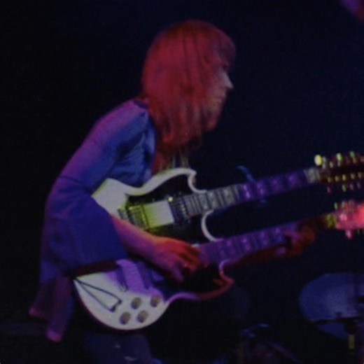 YES fans, rejoice! The ‘Close to the Edge (Super Deluxe Edition)’ is OUT TODAY. 💫 As a part of the album, enjoy the previously unreleased “And You and I (Live at The Rainbow, London, England, 12/16/72)”. Including a live lineup of Jon Anderson, Steve Howe, Chris Squire, Rick Wakeman, and Alan White. This box set is packed with a newly remastered album, rare recordings, and incredible Dolby Atmos mixes by Steven Wilson, packaged with 5CDs, 1LP, 1 Blu-ray. Get yours now! 🗣 YES (official) LINK: h