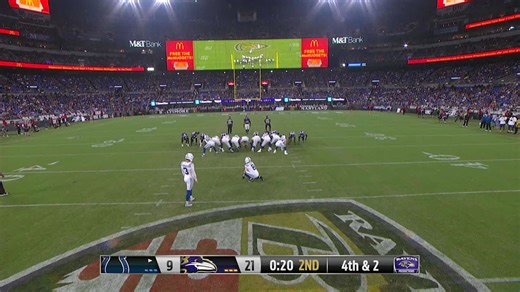 Spencer Shrader's 52-yard FG attempt doinks off the upright