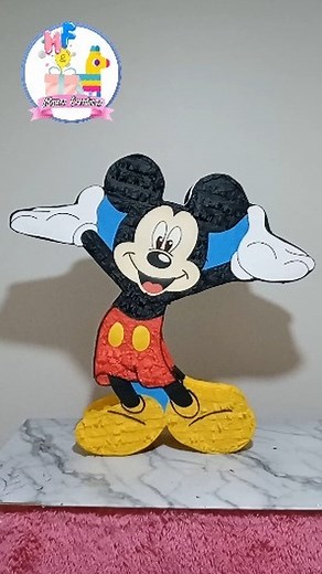 Piñata Mickey mouse #piñatas #piñatamickey #piñatamickeymouse #mickeymouse #piñatascreativas #piñataspersonalizadas #piñatasperu #piñataschiclayo | Manos Creativas