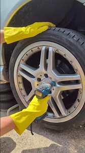 Interesting car lift 😅 #mechanic #repair #mercedes #cl500 #v8 #brakes #tools #carlift #diy