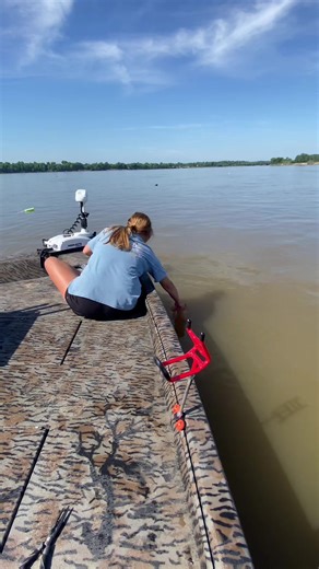 Mississippi River jug fishing for blue catfish. This one right is the perfect size for a fish sandwich. #mississippi #jugfishing #mississippiriver #catfish #foryoupage