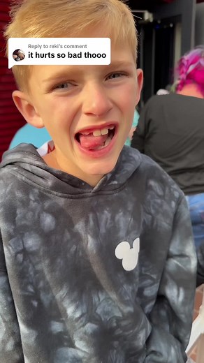 Hilarious Tongue Stuck on Ice Cream Pole Fail at Disneyland!