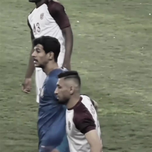 أفضل لاعب في المباراة ولي ما شاهد اداء هاذ الاعب عمرة خسارة. لاعب غيور. وما خلة لاعبين الجوية. ياخذون راحتهم في المباراة وخاصة الصبحي. 🔥❤. #الدوري_العراقي_الممتاز_🇮🇶⚽ #fyp #الدوري_السعودي #عمان_الاردن🇯🇴🤍 #humor