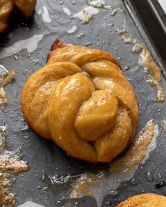 392K views · 126 reactions | This one’s for the baking MOB: these tender buns are coated in a sticky glaze that balances perfectly against an aromatic punch of cardamom. The secret ingredient? Rude Health Almond Drink. Whip these up for a guaranteed crowdpleaser. Jordon x Full recipe: https://bit.ly/3o5O7er #AD #MOBKitchen #RudeHealth #Buns #Baking | Mob | Facebook