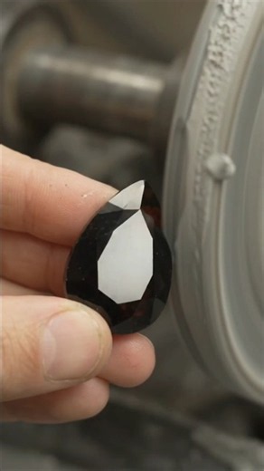 Satisfying Lapidary: Watch This Raw Stone Become a Faceted Teardrop Masterpiece 🌟💍#GemCutting