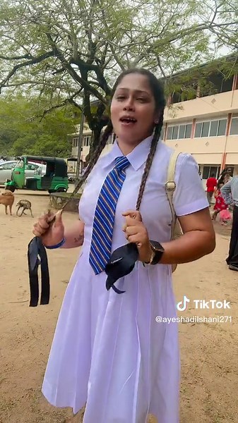 School Uniform Style Tips for Young Women