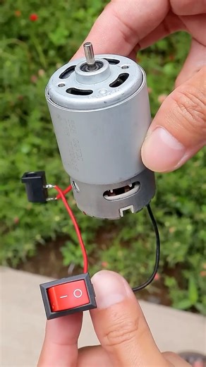 DIY Mini Table Saw for Handmade Projects #diy #tips #lifehacks #dcmotor