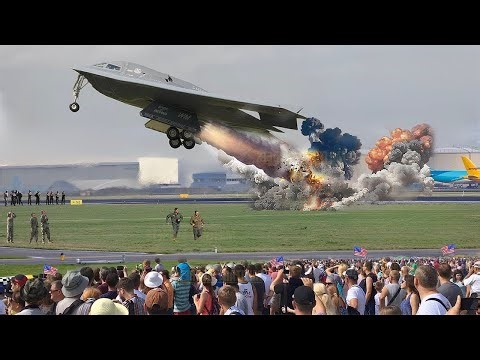 99 Shocking Plane Crashes and Mistakes Caught on Camera