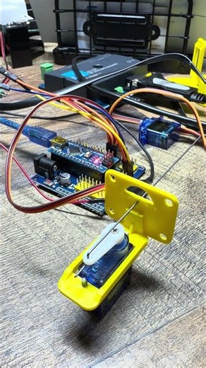 ACME Labs: Arduino/DCC/Servo switch machines
