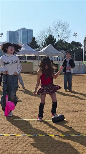 망치를 타는거야? 뿌시는거야?#크림서현 #크림서현의랜덤댄스