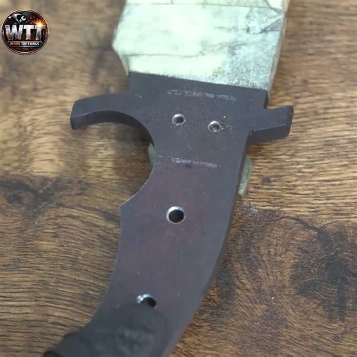 Creating Sharp Bowie Knife From a Rusted Leaf Spring