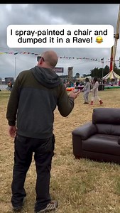 Awesome! #BVIRAL (@thestencilshed) Graffiti Artist Transforms Chair into Festival Showpiece at Shindig | Best Videos