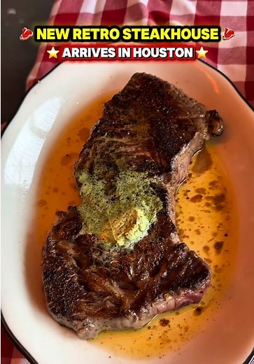 Star Rover Houston: A New Retro Steakhouse Review 🍽️