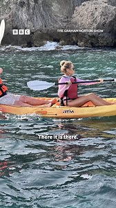 Alan Carr got caught short on a kayak 🫣 Alan Carr explains how what happened when he needed to wee whilst filming on a kayak with Amanda Holden for their new series. #TheGrahamNortonShow #GrahamNorton #AlanCarr #AmandaHolden | BBC One