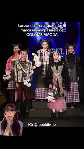 La Sofía de 7 años que quería ser diseñadora de modas no se lo hubiera creído❤️‍🩹 Un sueño cumplido🤞🏽✨ #colombiamoda #modacolombiana #fashion #moda #colombiamoda2024 #colombia #FashionWeek #fashiondesigner #diseñadorademodas #costumedesigner #fashiondesign #medellin #diseño #greenscreen