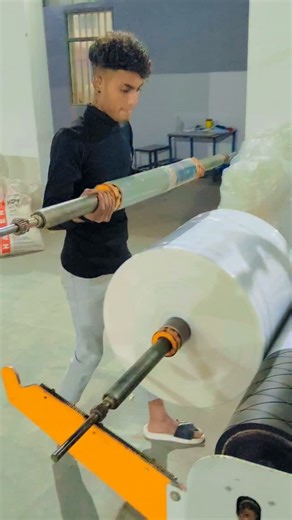 Sameer Saini on Instagram: "New trending reels 👩‍❤️‍👨#trendingreels #trendingposts😍♥️♥️ #trending #baddi📍 #x__seenu__0008"