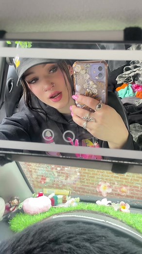 kiara (@robitussin.dm)’s videos with original sound - kiara