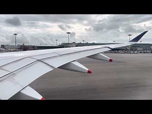 [4K HQ ENGINE START] Singapore Airlines Airbus A350 Pushback at SIN