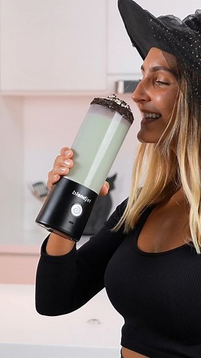 BlendJet® - Official on Instagram: "Happy Halloween! 🎃😆 It’s time to trick or treat yourself to this Frankuccino Milkshake #BlendJet Recipe. What’re you up to this Halloween? Handing out candy, trick or treating, hosting a spooky party, or nothing at all? Let us know! 👻🧡 Total Time: Less than 5 minutes Servings: 1 INGREDIENTS 1 cup milk of choice 1 cup mint chip ice cream of choice 1-2 drops green food coloring DIRECTIONS 1. Add all ingredients to your BlendJet 2. Blend for 1 cycle 3. Rim Bl