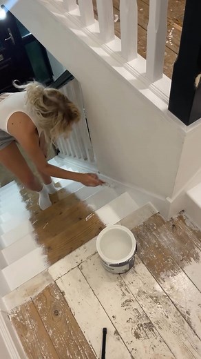 24K views · 80 reactions | Wait for the TRANSFORMATION! Would you try this in your home??  #StaircaseMakeover #DIYHomeReno #StairRunnerStyle #HomeTransformation #BeforeAndAfterRenovation #HomeGlowUp #DIYProjects #ReelRenovation #SatisfyingReels #InteriorGoals #DesignInspo #HomeImprovementJourney | Classic Home Design | Facebook