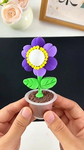 57K views · 118 reactions | Clay flowers I made a flower with clay, which is simple and beautiful. The key is that it can be preserved for a long time, which is great. Parent-child crafts. ‍‍‍ | Art, Crafts and Journals | Facebook
