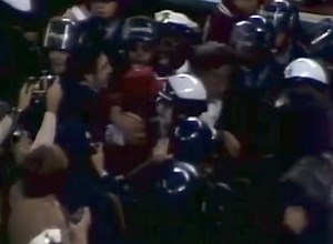 ⚾️On October 21, 1980 in front of 65,838 fans at Veterans Stadium, the Philadelphia Phillies win their first World Series ever in the 98-year history of the franchise by defeating the Royals in Game 6, 4-1. Winning pitcher Steve Carlton limits Kansas City to four hits in 7 innings, and Tug McGraw hurls the last two frames to pick up the save. While Mike Schmidt was the official MVP of the 1980 World Series, the Babe Ruth Award (another World Series MVP) was given to closer McGraw. Game 6 is also