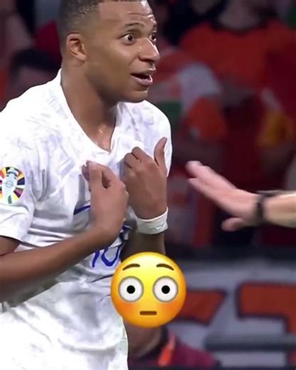 Mbappé Trolls His Opponent 😂⚽ | Savage and Funny at the Same Time!