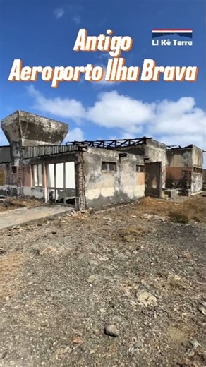 54 reactions · 10 comments | O aeroporto da Ilha Brava, inaugurado há alguns anos, tinha como objetivo impulsionar o turismo e facilitar a mobilidade dos habitantes. Com a promessa de conectar a ilha ao mundo, o governo investiu recursos consideráveis na construção e na modernização das instalações. No entanto, com o passar do tempo, a falta de manutenção e investimentos subsequentes resultaram em sua deterioração. | Li Kê Terra | Facebook
