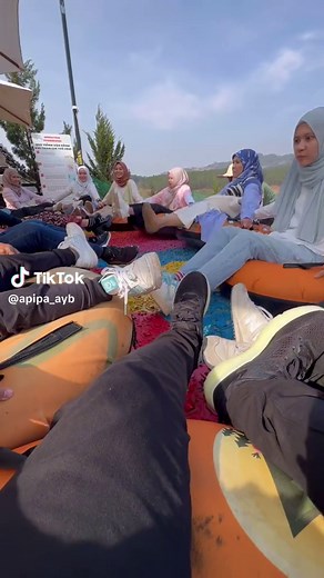 Part 3: Rainbow Slide- Mongo Land, Dalat, Vietnam! 😚 HAHAHAHAHA kena ada teamworks yang bagus okay, pegang tali each other, if terlepas nayaaaaa!! 😅muka masing2🤣🤣🤣🤣🤣🤣🤣 #teamhipsterpomade #PippaInHerElement #dalat #vietnam #fyp #fypシ゚viral