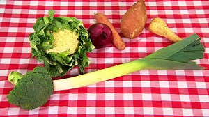 CBeebies  Number Raps 6 - 10