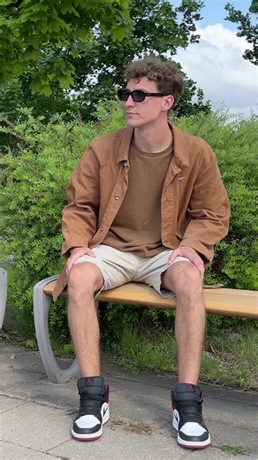 An Awkward Moment Becomes a Powerful Lesson in Humanity | Hungry Panda