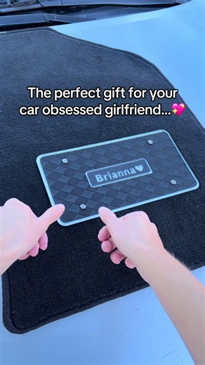 Would you get this for her 💕 #passengerprincess #caraccessories #giftsforher