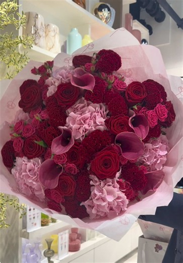 A very chic dream 🥺 #flowers #pink #hydrangeas #roses #fyp | flowers