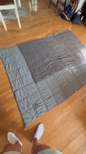 Watch #thisorthat A comparison of weighted blankets on Amazon Live